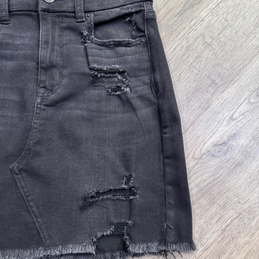 American Eagle Outfitters Black Denim Curvy Hi-Rise Skirt - Size 00 Regular - Picture 6 of 10